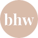 bloggingherway.com logo