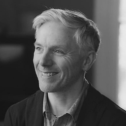 Ian Leslie logo