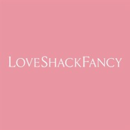 LoveShackFancy logo