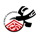 Manutuke School logo