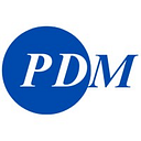 Logo de PDM