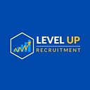 Logo de level up recruitment