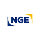 Logo de NGE, cliente de POWERTEC