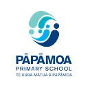 Pāpāmoa Primary School logo
