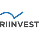 Kolegji Riinvest logo