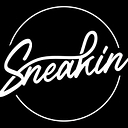 Sneakin DE logo